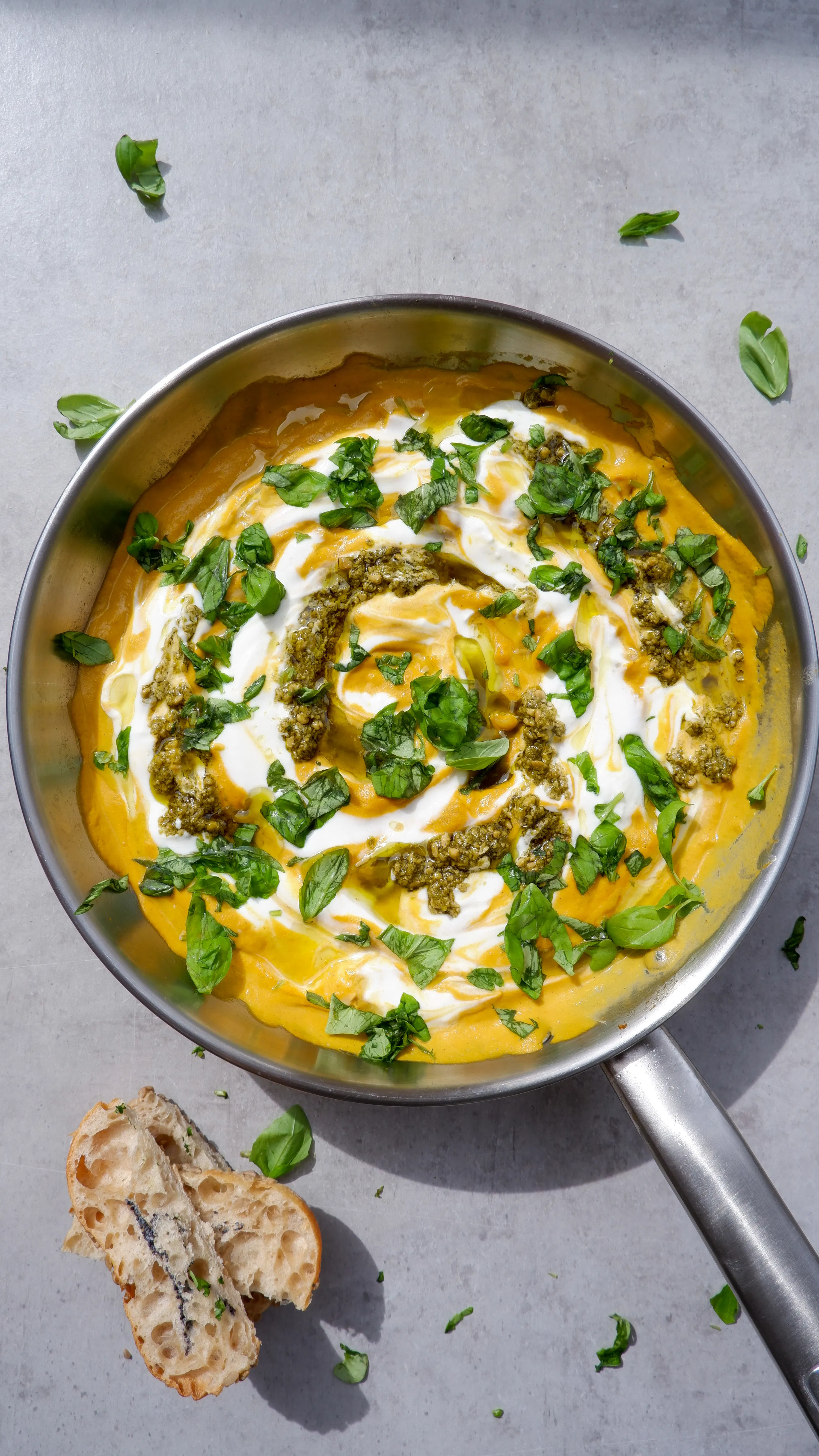 cremige-vegane-harissa-bohnen-koro-france